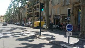 But its university students — tens of thousands of them — keep this southern french city young, exciting. Appel A Temoins Apres L Accident Mortel D Un Motard A Aix En Provence