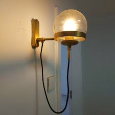 It is also built with strong, top notch materials including chrome hardware with brushed nickel highlights. Buy Modern Wall Sconces Online Wall Lights Voylite