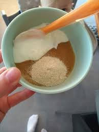 In den ersten monaten sollte ihr baby ausschließlich mit muttermilch oder flaschenmilch ernährt werden. Baby Ernahrung Im 8 Und 9 Monat Miss Broccoli