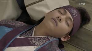 Watch all of 'hwarang' with viki pass: . Tatakim On Twitter Im Watching Hwarang The Episode Where Kimtaehyung S Charac Died Amp Im Emo Rn He S Really Good In Acting Https T Co Jxyiokozv4 Btsv V Https T Co 17socal9db Twitter