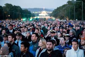 The official nsw anzac day dawn service at the cenotaph in martin place starts at 4.30am. Anzac Day 2019 Where To Watch The Dawn Services In Your City Daily Mail Online
