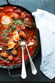 An ottolenghi classic and our signature brunch dish. Shakshuka Shakshouka Das Israelische Rezept Zum Trend Fleischballchenliebe Inklusive Arthurs Tochter Kocht