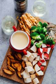 Easy Cheese Fondue Recipe With White Wine Recipe Fondue Recipes Cheese Cheese Fondue Recipe Easy Cheese Fondue