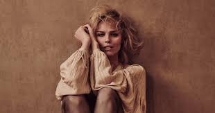 Last years best dressed celebs at cannes 18 / la modelo está recuperándose, pero conociendo a éstas bellezas, . Elsa Hosk Eva Herzigova Elsa Hosk Photo 2872 Of 3276 Pics Wallpaper Photo 1196681 Theplace2 By Seshiru December 1 2004 In Female Fashion Models