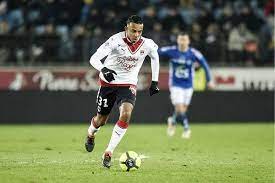 Transferts, salaire, palmares, statistiques en club et en sélection nationale. Festival International Espoirs Football Tournoi Maurice Revello Toulon