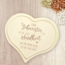 Ja ok, sie hat ne meise so wie ich, zickt auch manchmal rum. Fruhstucksbrettchen Als Personalisiertes Geschenk Fur Deine Schwester Geschenkplanet
