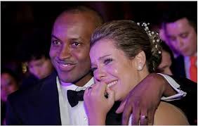 Thiaguinho foi super fofo na declaração: Thiaguinho Chora Em Show Ao Cantar Musica Que Fez Para Fernanda Souza Assista Defato Online