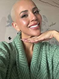 statler QUIRKY aylor IMPERS TO .อรั้ท 3VlO.ETIKPERSW/i/ ersion SEE ALL  LLPHOTOS 画 Thereali Clvmess CONTACT d 14/01/25 1927 11 Quirky campers  €36,500 Campervan Mercedes Sprinte Used 86,000 miles 2 Berths Waking up