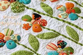 I love wreaths of all kinds! Flower Applique Free Applique Pattern Craft Passion