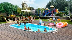 Piscina Compacta Imbe 4x2 Igui A Sua Piscina Piscina Casas Pequenas Com Piscina Ideias De Piscina