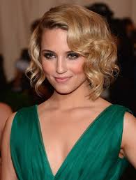 20s Hairstyles For Medium Hair Evening Hairstyle For Medium Length And Long Hair Curly Hair Styles Chin Length Hair Ball Hairstyles
