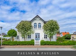 Haus lasseinmitten der stadt westerland. Aufwendig Saniert Historische Baderstilvilla In Strandnaher Zentraler Lage Immobilienzentrum Sylt