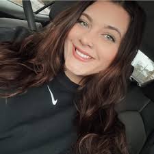 What are some recommendations for a massage therapist in Huntsville with  evening and weekend availability?