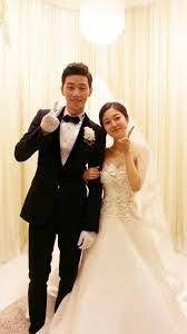 �then and now, the two are merely close colleagues. Pin On Park Seo Joon