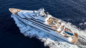 Founded by bezos in 1994 who has remained its ceo ever since, amazon pulled in $230 with an exterior by espen oeino and an interior by mark berryman, the yacht's key features include two helipads, capable of hosting the. New Pictures Amadea Inside The 106 Metre Lurssen Superyacht