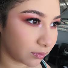 ✨XV AÑOS✨ Un look super natural para una sesión de fotos en la playa🤩  #makeup #makeupnatural #maquillajeprofesional #makeuphacks #xvaños