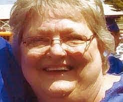 Karen Heer's Instagram, Twitter & Facebook