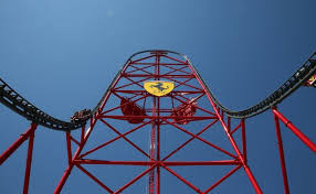 Voir plus d'idées sur le thème ferrari 400 superamerica, ferrari 275 gtb, ferrari daytona. Europe S Fastest Rollercoaster Rockets Thrillseekers Through The Air At 112mph On Formula One Style Ride At Ferrari Land World News Mirror Online