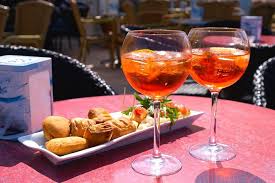 If you love swirling fine wines around your glass or have a masters in aperol spritz tasting, then you read on to find out about the best bars for aperitivo in rome. Aperitivo Like A Local In Rome 2021