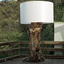 15 Idees Recup D Un Tronc D Arbre Bricolage Maison Tronc D Arbre Lampe D Exterieur Lampe Bois Flotte