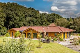 Blockholzhäuser nach blockholzhäuser nach unser unternehmen vereint die jahrhundertelange erfahrung und tradition russischer handwerker bei der herstellung von holzhäusern aller art. Blockhaus Holzhaus Schwedenhaus Nordic Haus Hausbau