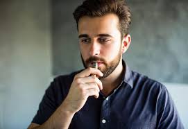 MARE SPORCO A IMPERIA.LA RISPOSTA DEL DIRETTORE AL SETTORE AMBIENTE ALESSANDRO  CROCE:"NON E' INQUINATO, DEGRADO IN SPIAGGIA"