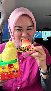 Aokmer boleh cuba ais cream dalam pastry pertama di kuantan 📍Rollney ...