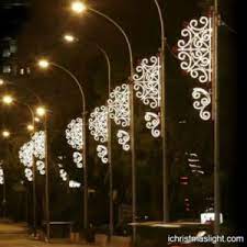 Holiday Street Decorations For Light Poles Ichristmaslight Outdoor Christmas Lights Christmas Lights Outdoor Christmas