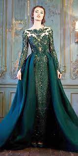 18 Green Wedding Dresses For Non Traditional Bride Wedding Dresses Guide Gowns Green Wedding Dresses Dresses