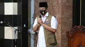 Malikat munkar yang bertugas menanyakan dan melakukan pemeriksaan pada amal perbuatan manusia di alam kubur. Doni Monardo Covid 19 Ibarat Malaikat Pencabut Nyawa Bagi Kelompok Rentan