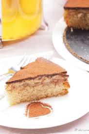 Veganer Bananen Schokolade Kuchen Auf Biskuit Ahnlichem Teig Schnelles Und Einfaches Rezept Fur E Schokoladen Bananen Kuchen Bananen Kuchen Lebensmittel Essen