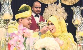 Niena atau amaniena kamarul baharun, 25, berkata dia dan suami memasang niat itu selepas mereka sah bergelar suami isteri pada 1 februari lalu. Suami Keutamaan Niena