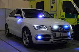 64 Uk Specialist Ambulance Service Unmarked Officers Car Audi Sq5 Police Cars British Police Cars Ambulance