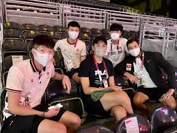1 day ago · 香港人不會忘記東京奧運的7月26日，因為「香港劍神」張家朗這日連過5關，為港隊在男子花劍個人贏得金牌，也是香港史上第4面獎牌。 這是自「風之后」李麗珊在1996年滑浪風帆封后，首位在奧運摘金的香港運動員。 Ixeqtzylomu Jm