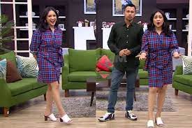 Video yang diunggah di akun tiktok @rxxnxy3, sabtu (5/6/2021) itu. Disebut Mirip Sarung Intip Harga Fantastis Baju Mewah Nagita Slavina Yang Jadi Sorotan Stylo Id Line Today