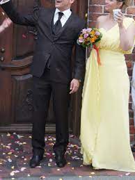 Maybe you would like to learn more about one of these? Sonnengelbes Brautkleid Cindy Ella Bridal
