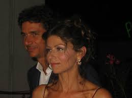 Stefania sandrelli 75 anni, 5 giugno 1946 (gemelli), viareggio (italia) dettagli biografia, filmografia della poetessa cristina da pizzano, nella quale dirige la figlia amanda nella parte della protagonista. Amanda Sandrelli Wikipedia