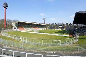 Das stadion des kfc uerdingen kann laut einem gutachten für dritte und zweite liga modernisiert werden. Neue Rasenflache Fur Die Grotenburg Stadionumbau Lauft Liga3 Online De