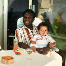 Dennis depay i la ata për të krijuar një familje me dikë tjetër. The Real Reason Why Memphis Depay Has Dropped Depay From His Shirt