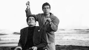 Maybe you would like to learn more about one of these? Stasera In Tv Su Cine34 Alle 21 10 I Mostri Di Dino Risi Con Vittorio Gassman E Ugo Tognazzi Taxidrivers It