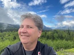 Kimberly Hadley's Instagram, Twitter & Facebook