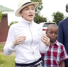 150 reasons why i'm catholic (and. Zwillinge Aus Malawi Madonna Adoptiert Wieder Der Dorfchef Ist In Sorge Welt