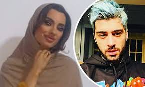 En mars 2015, zayn malik quitte one direction pour retrouver une « vie normale d'un homme de 22 ans » tandis que le groupe annonce continuer avec. 0x33ze0x6cmcjm