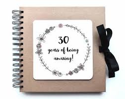 Es Ist Ihr 30 Geburtstag Und Sie Haben Keine Ahnung Was Sie Bekommen Sie Hat Alles Oder Hat Sie Bride Scrapbook Letters To The Bride Scrapbook Album