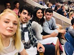 Последние твиты от serena williams (@serenawilliams). Priyanka Nick Cheer On Serena Williams At Us Open With Family
