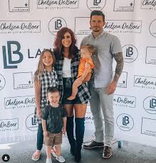 Chelsea houska is exiting mtv's teen mom 2, the reality series she's starred on since 2011. Teen Mom Chelsea Houska S Daughter Aubree 11 Refuses To Go To Grandma S House As Star Copes With Crippling Anxiety