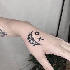 New The 10 Best Tattoo Ideas Today With Pictures برجسته و پر طرفدارترین طرح های تاتو اجرای انواع ل Hand Tattoos For Guys Hand Tattoos Tattoo Designs Men