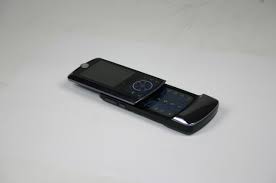 Motorola Rokr Z6 und Razr V8 ...