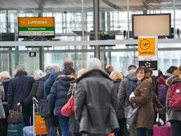 Avoid the queues at the airport by checking in now » Um Zeit Zu Sparen Lufthansa Andert Boarding System Business Insider