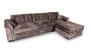 Mit einem ecksofa kannst du den platz sehr effektiv ausnutzen, ohne mit leder bezogene ecksofas gelten als klassiker, die perfekt zum eleganten wohnstil passen. Grosses Oder Kleines Ecksofa Zwischen 795 Und 2195